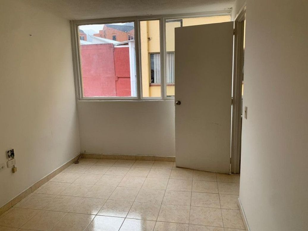 Apartamento de 1 alcoba en venta en Chapinero Central, Bogotá, 52 m² · foto 3 de 13