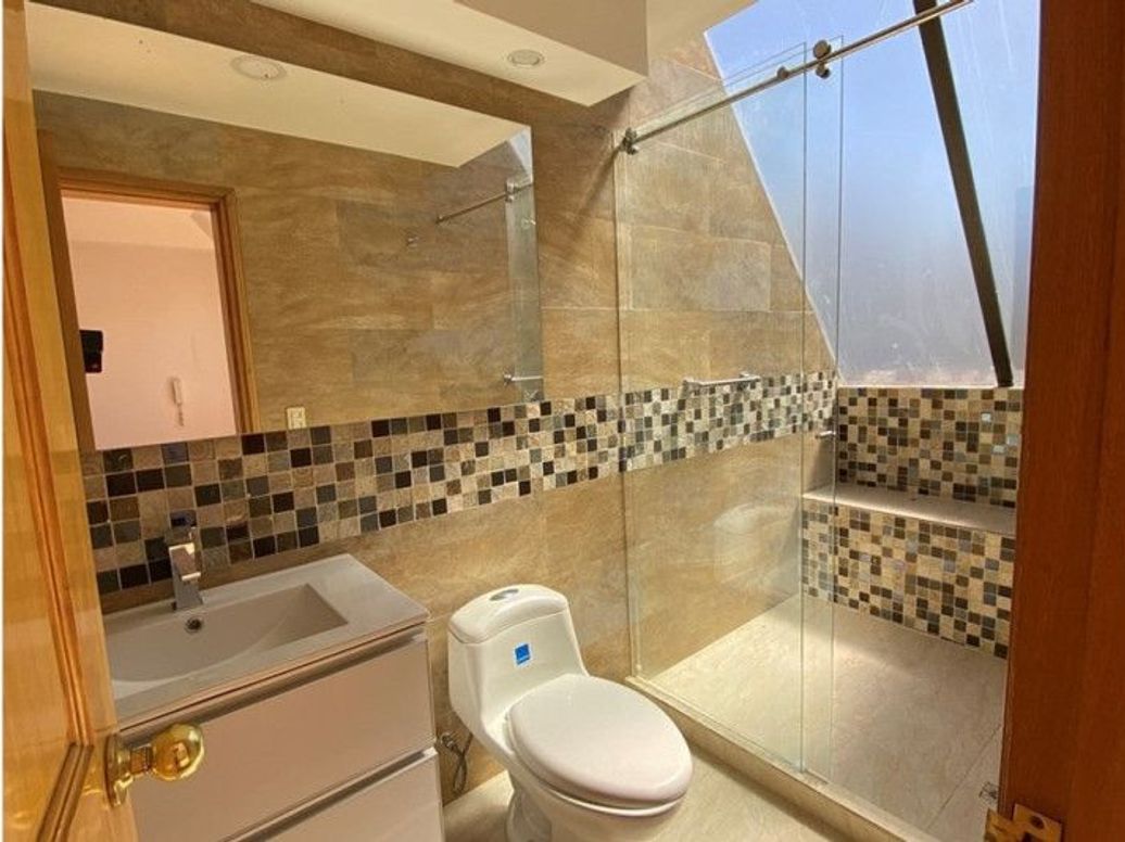 Apartamento de 5 alcobas en venta en Molinos Norte, Bogotá, 200 m² · foto 19 de 20