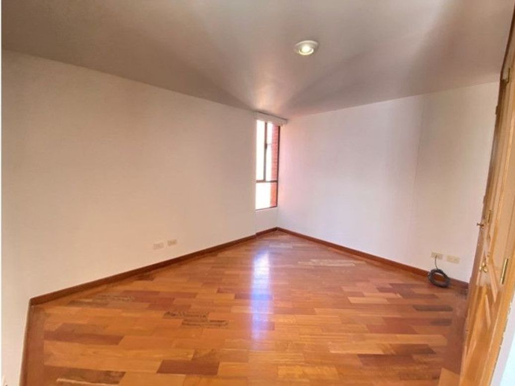 Apartamento de 5 alcobas en venta en Molinos Norte, Bogotá, 200 m² · foto 15 de 20