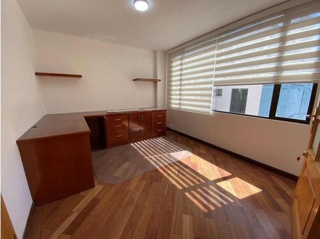 Apartamento de 5 alcobas en venta en Molinos Norte, Bogotá, 200 m² · foto 4 de 20
