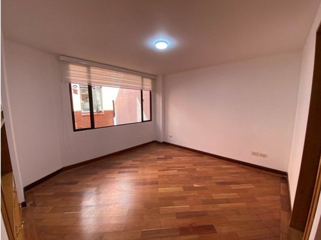 Apartamento de 5 alcobas en venta en Molinos Norte, Bogotá, 200 m² · foto 8 de 20