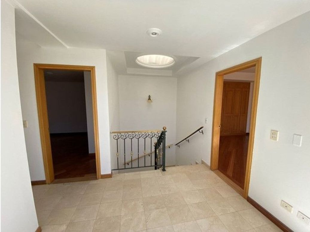 Apartamento de 5 alcobas en venta en Molinos Norte, Bogotá, 200 m² · foto 10 de 20