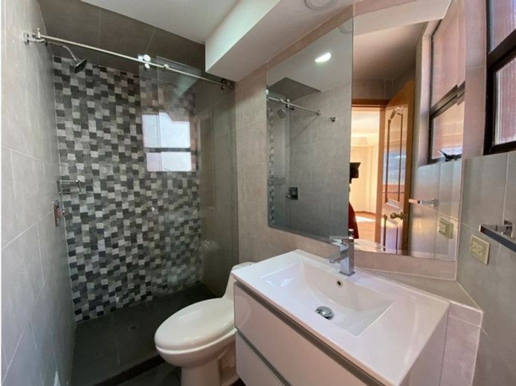 Apartamento de 5 alcobas en venta en Molinos Norte, Bogotá, 200 m² · foto 14 de 20
