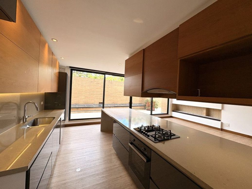 Apartamento de 2 alcobas en venta en Santa Ana Oriental, Bogotá, 157 m² · foto 9 de 20