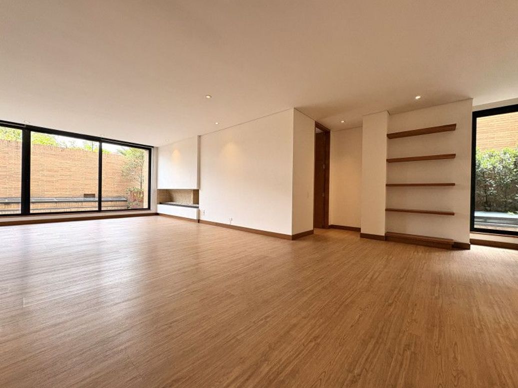 Apartamento de 2 alcobas en venta en Santa Ana Oriental, Bogotá, 157 m² · foto 8 de 20