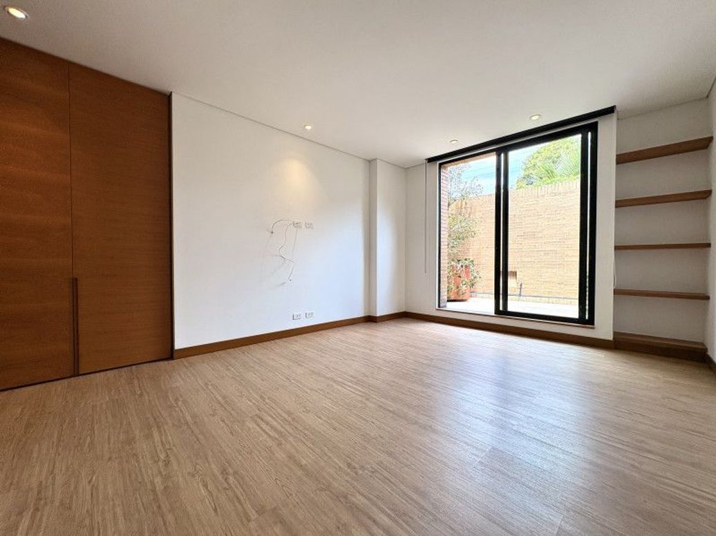 Apartamento de 2 alcobas en venta en Santa Ana Oriental, Bogotá, 157 m² · foto 13 de 20