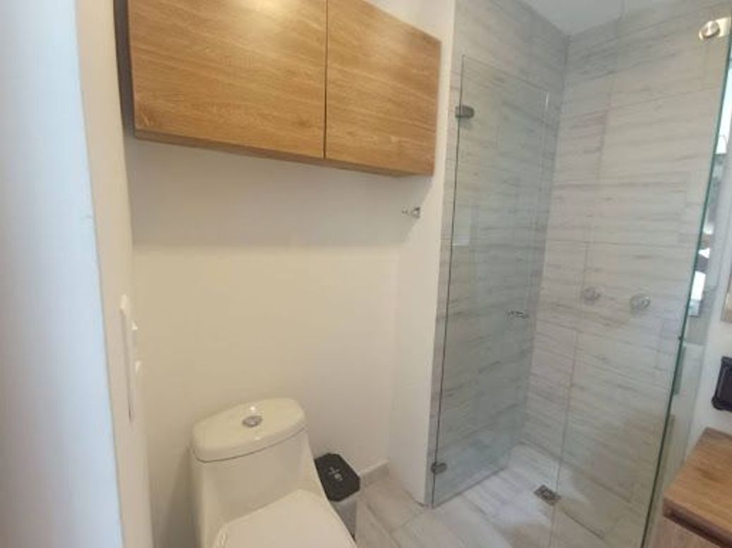 Apartaestudio en arriendo en Chicó Norte, Bogotá, 21 m² · foto 15 de 20
