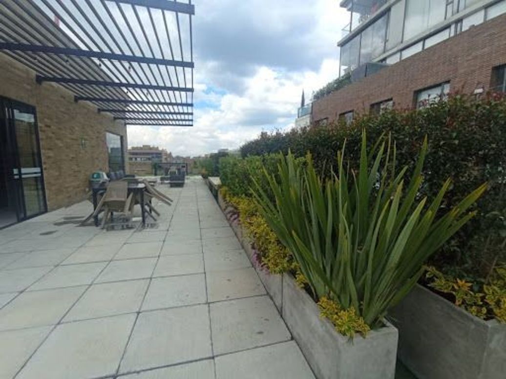 Apartaestudio en arriendo en Chicó Norte, Bogotá, 21 m² · foto 16 de 20