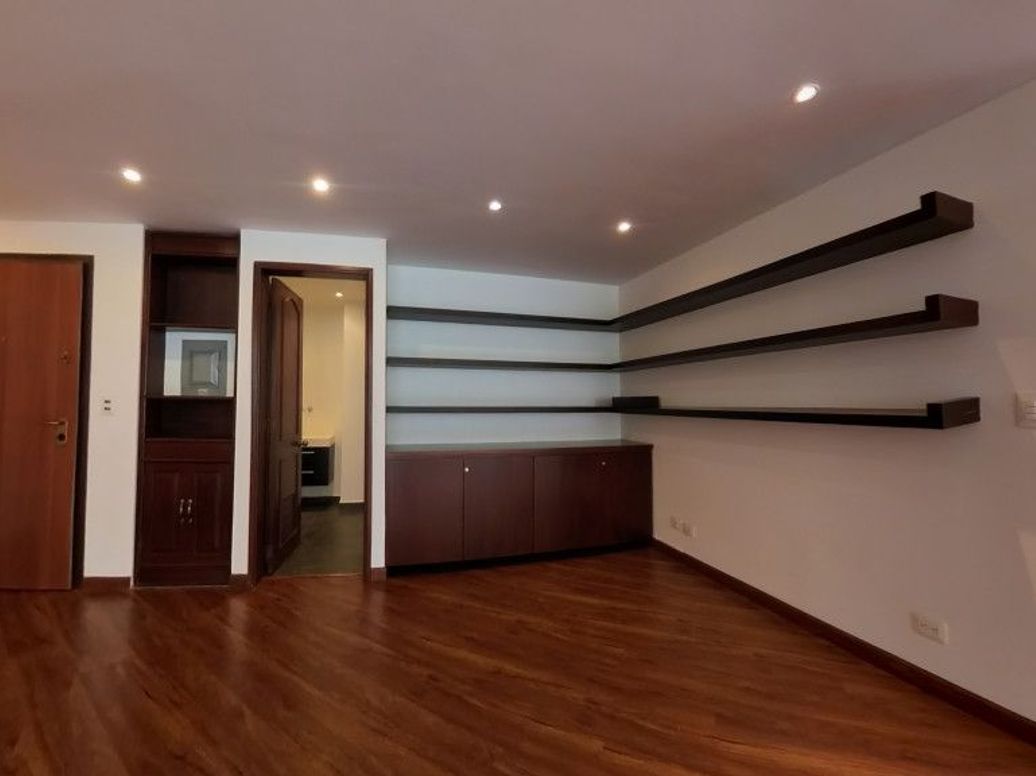Apartamento de 2 alcobas en venta en Chico Norte Et. Iii, Bogotá, 117 m² · foto 3 de 20