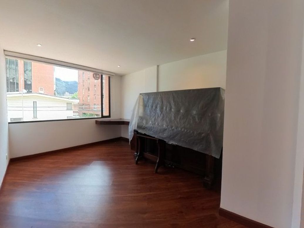 Apartamento de 2 alcobas en venta en Chico Norte Et. Iii, Bogotá, 117 m² · foto 14 de 20