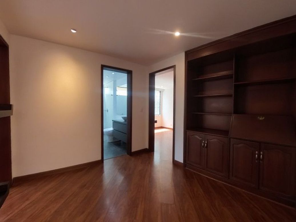 Apartamento de 2 alcobas en venta en Chico Norte Et. Iii, Bogotá, 117 m² · foto 15 de 20