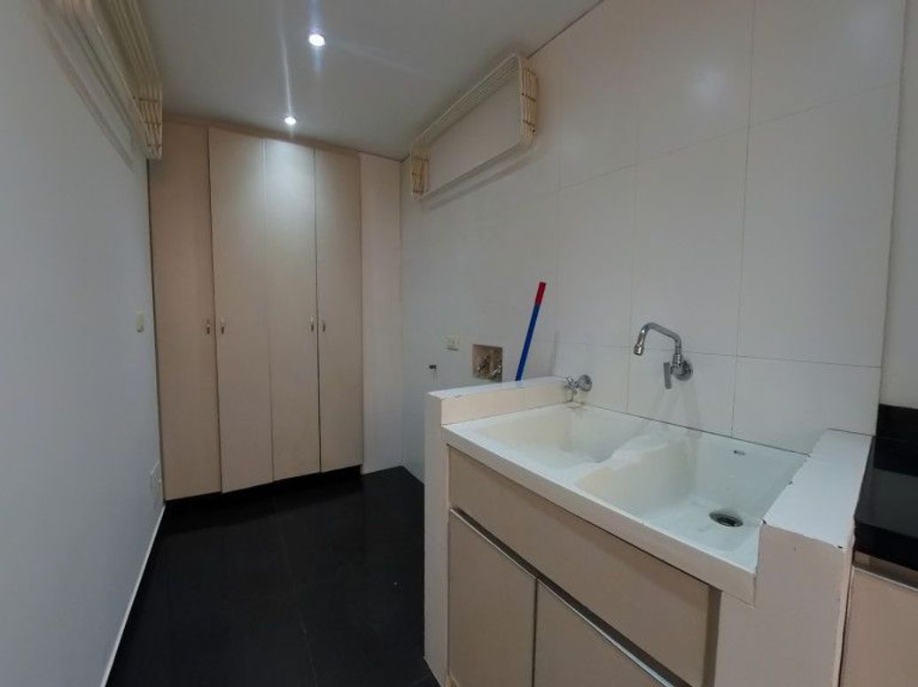 Apartamento de 2 alcobas en venta en Chico Norte Et. Iii, Bogotá, 117 m² · foto 7 de 20