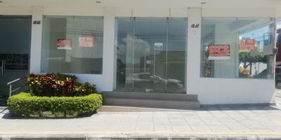 ARRIENDO AMPLIO Y HERMOSO LOCAL EN FLORIDABLANCA.
Arriendo amplio local esquinero en el edificio Altamira de la Florida. 
Esta ubicado en el barrio Altamira en Floridablanca en una excelente zona, cuenta con un área privada de 70 mt2, un baño y dos entradas de acceso.
El valor del canon es de $1.700.000 y administración $330.000
NO DEJES PASAR ESTA OPORTUNIDAD.