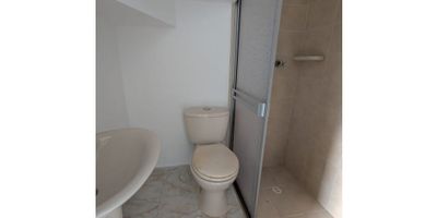 ¡Vive la tranquilidad que mereces en el Conjunto de Villa de Leyva! 

Descubre estas hermosas casas dúplex ubicadas en el exclusivo Conjunto Villa de Leiva, un lugar donde el confort, el diseño y la serenidad se combinan para ofrecerte el hogar perfecto.

Características destacadas:

Casas dúplex modernas con excelentes acabados.

Amplios espacios interiores diseñados para tu comodidad.

Áreas sociales ideales para disfrutar en familia y con amigos.

Un entorno de tranquilidad, seguridad y buena convivencia.

Perfectas para vivir y disfrutar cada momento en un ambiente lleno de armonía.

 ¡Tu nuevo hogar te espera!

Celular 3153727168
