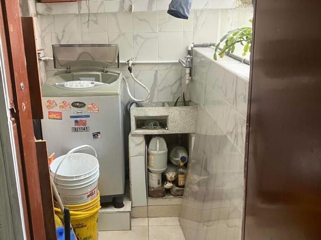 Casa de 9 alcobas en venta en San Bernardo, Bogotá, 300 m² · foto 5 de 20