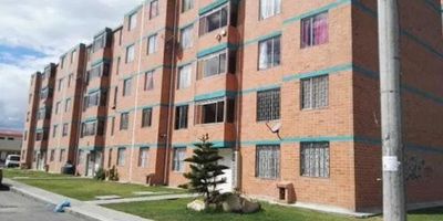 GIA 261

Este hermoso apartamento se encuentra ubicado en la tranquila y acogedora ciudad de Funza, en el departamento de Cundinamarca. 

Este apartamento en venta cuenta con 3 habitaciones, perfectas para acoger a una familia pequeña, una pareja o incluso para aquellos que quieren un espacio extra para sus hobbies o trabajo. Además, dispone de 1 baño.

 

En cuanto a su entorno externo, este apartamento ofrece una ubicación privilegiada gracias a su acceso pavimentado, su cercanía a colegios, universidades y parques, perfectos para el desarrollo educativo y el entretenimiento. Además, su cercanía al transporte público permite una fácil movilidad por la zona.

No dejes pasar esta oportunidad de adquirir un hermoso apartamento en uno de los mejores sectores de Funza, con todas las comodidades y ventajas que necesitas para vivir de manera cómoda y placentera. ¡Contáctanos hoy para más información y agendar una visita!
