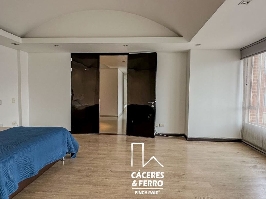 Apartamento de 3 alcobas en venta en Chicó Navarra, Bogotá, 159 m² · foto 19 de 20
