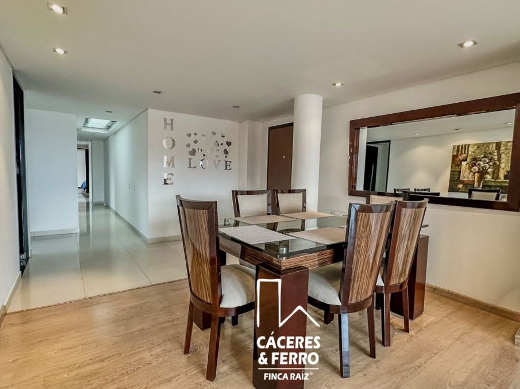 Apartamento de 3 alcobas en venta en Chicó Navarra, Bogotá, 159 m² · foto 4 de 20
