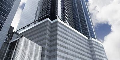 Excelente Oportunidad ,oficina amplia ,pisos en madera ,Techo industrial ,Canon mas iva .Contratos mínimo de tres años