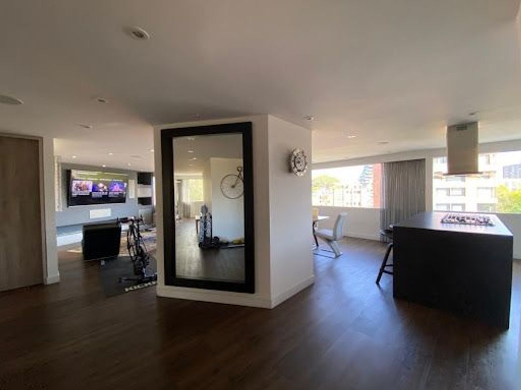 Apartamento de 3 alcobas en venta en Chapinero, Bogotá, 197 m² · foto 4 de 17