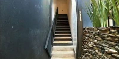 Edificio con local ideal para restaurante, cerca a parques, buenas vías de acceso, excelente ubicación, oficina segundo y tercer piso con terraza, totalmente remodelado.