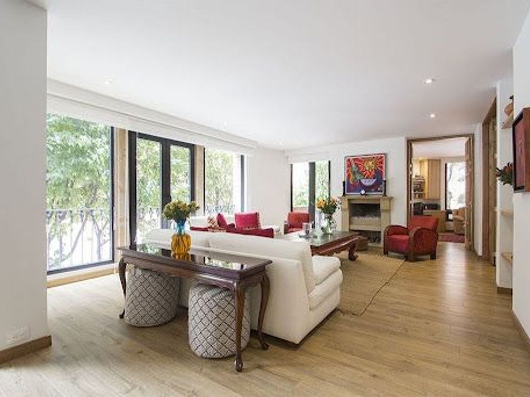 Apartamento de 3 alcobas en venta en El Nogal, Bogotá, 228 m² · foto 2 de 20