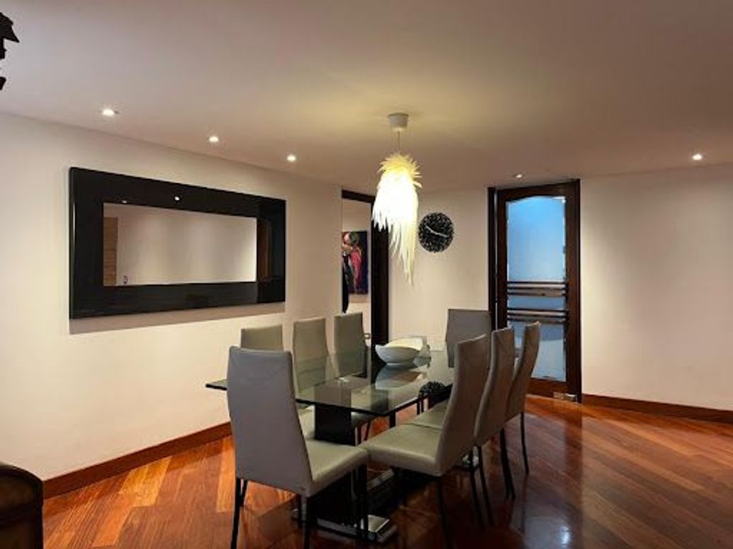 Apartamento de 4 alcobas en venta en Santa Barbara, Bogotá, 194 m² · foto 5 de 20