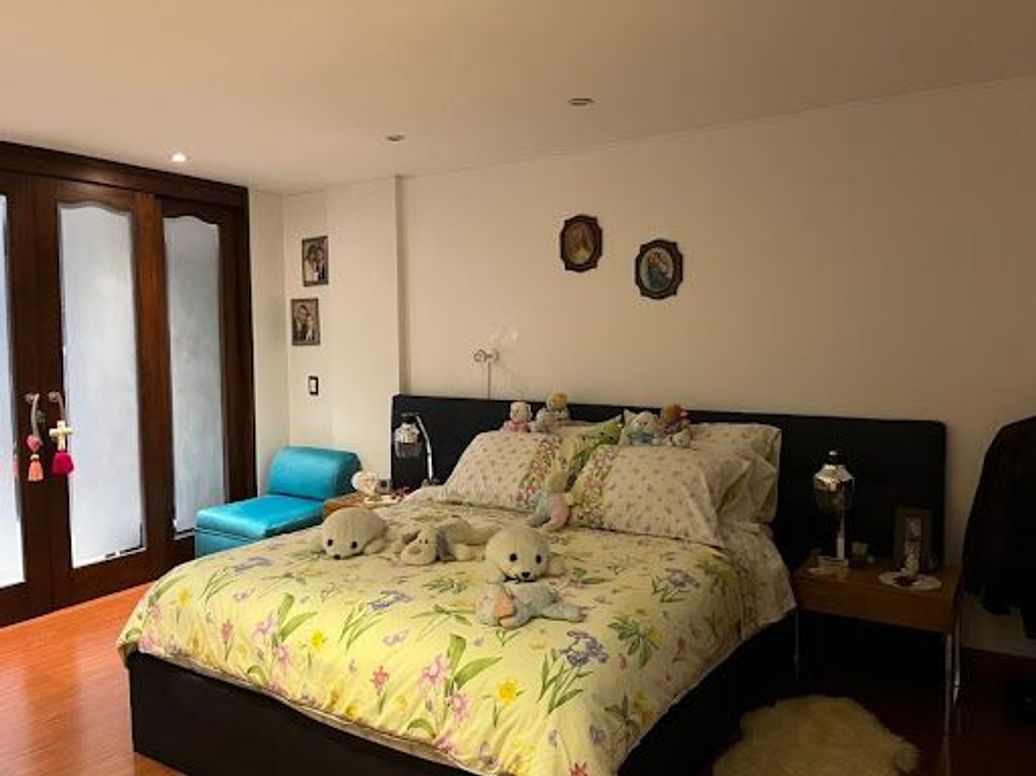 Apartamento de 4 alcobas en venta en Santa Barbara, Bogotá, 194 m² · foto 16 de 20