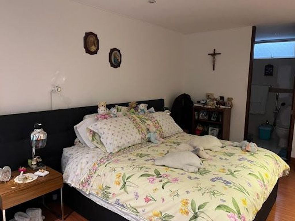Apartamento de 4 alcobas en venta en Santa Barbara, Bogotá, 194 m² · foto 17 de 20