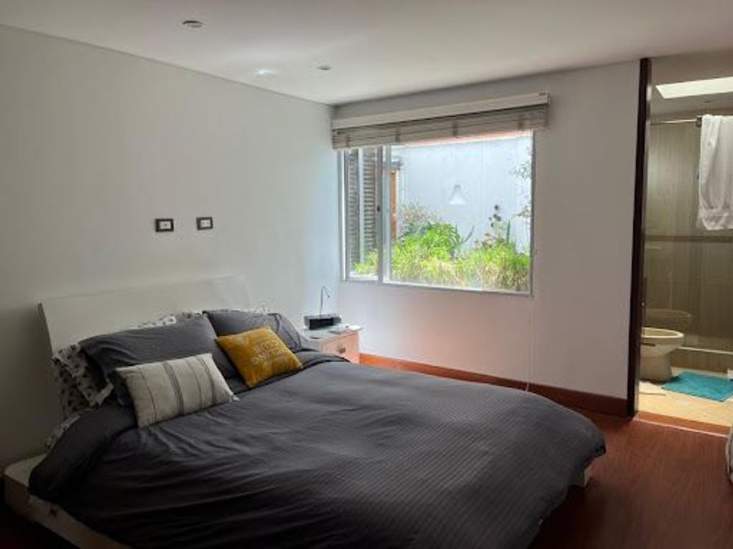Apartamento de 4 alcobas en venta en Santa Barbara, Bogotá, 194 m² · foto 19 de 20