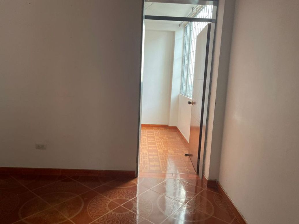 Casa de 6 alcobas en venta en San Francisco, Bogotá, 420 m² · foto 8 de 20