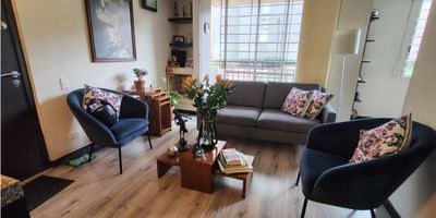 Hermoso apartamento en venta. conjunto residencial Attalea- Mosquera.


 70m2
 2 Habitaciones
 2 Baños
 Sala-Comedor
 Cocina integral
 Despensa
 Patio con domo corredizo
 Estudio
 Balcon
 Parqueadero propio cubierto
 Piscina
 Sauna
 Turco
 Gimnasio


Libre de deudas. Papeles al dia

Contactanos para mas informacion
