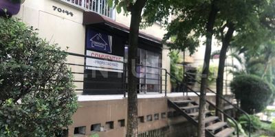 Venta Local Comercial ubicado en el corazón de laureles rentando es una excelente opción , tiene una administración muy módica de $165.237 cuenta con un área de 36.52 metros y en la actualidad tiene un valor de renta  $1.650.000 no se pierda esta oportunidad de inversión .