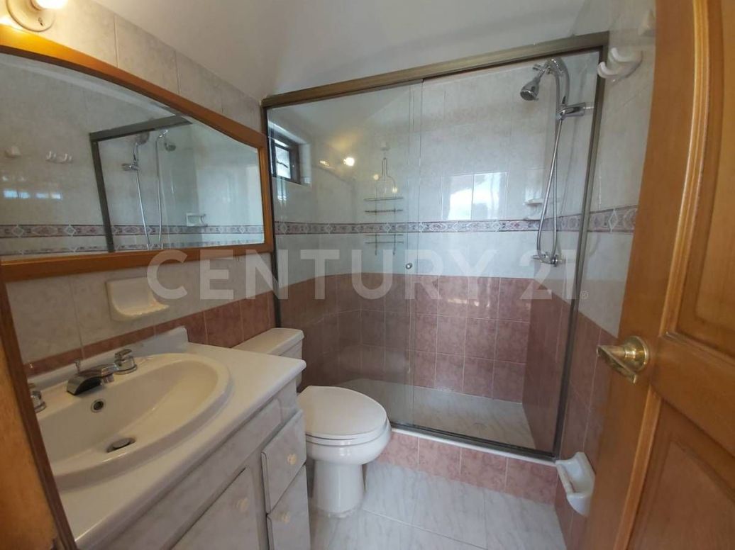 Apartamento de 3 alcobas en venta en Pontevedra, Bogotá, 111 m² · foto 15 de 18