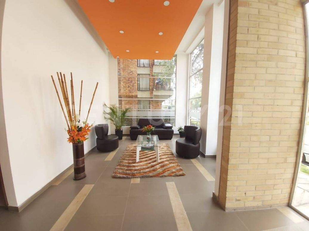 Apartamento de 3 alcobas en venta en Pontevedra, Bogotá, 111 m² · foto 2 de 18