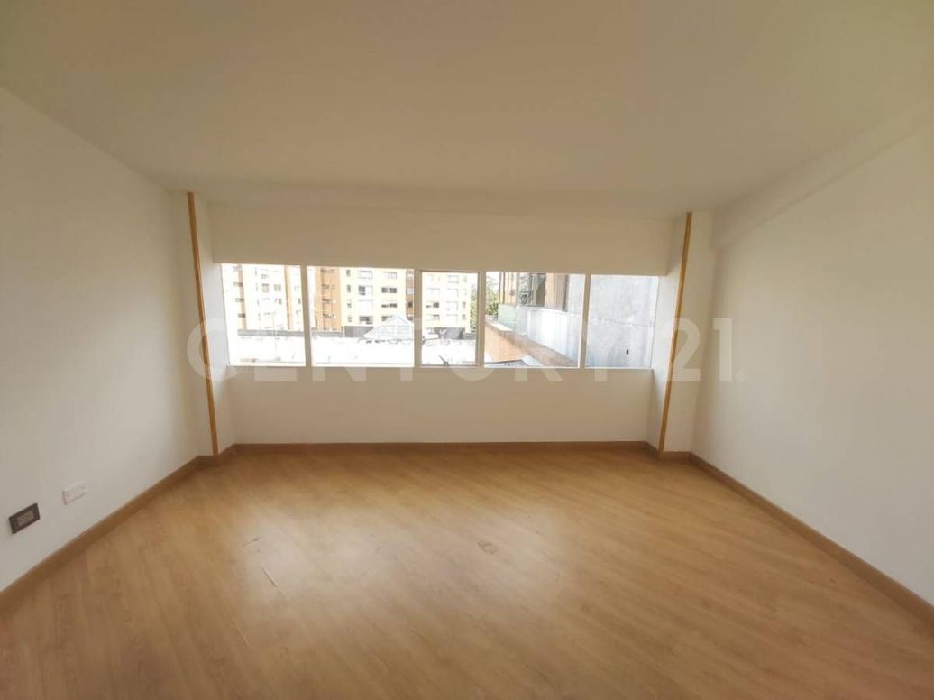 Apartamento de 3 alcobas en venta en Pontevedra, Bogotá, 111 m² · foto 13 de 18