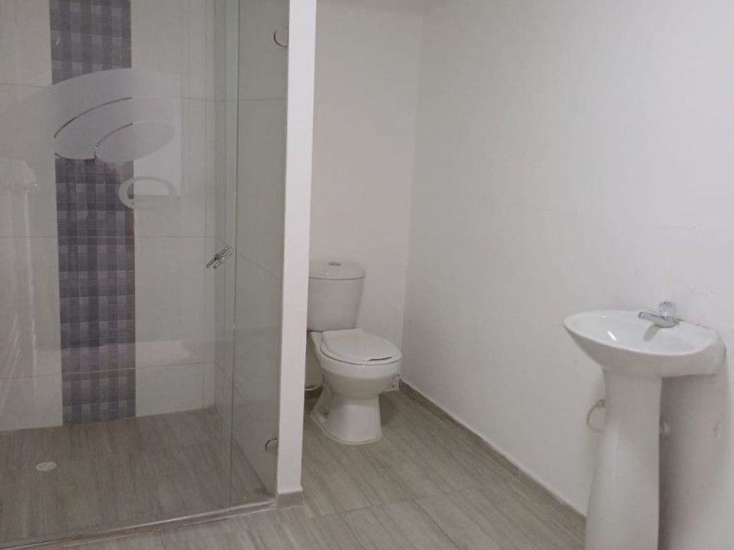 Casa en arriendo en Quinta Paredes, Bogotá · foto 4 de 10