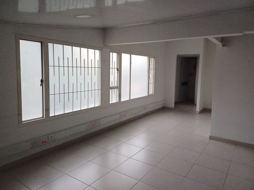 Casa en arriendo en Quinta Paredes, Bogotá · foto 8 de 10