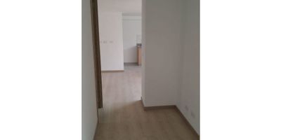 Área 62 m2, 2 alcobas, principal con vestier y baño, 2 baños cabinados, estudio, cocina integral, zona de ropas, balcón, parqueadero  privado cubierto, cuarto útil. PARA ESTRENAR.

Unidad completa, porteria las 24 horas, gimansio, psicina, turco, cancha, zona para mascotas, salón de jusgos, juegos infantiles, piso 12.

Buena ruta de transporte, Clinica Cardio Vid, Tecnologico de Antioquia, Hospital Pablo Tobon Uribe.
