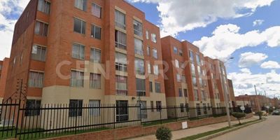 VENDO ESPECTACULAR APARTAMENTO EN ZIPAQUIRA ALBORADA REAL 2, el apartamento se encuentra en excelente estado, es piso 5 sin ascensor, consta de tres habitaciones una con closet, la principal con Walking closet, sala comedor, zona de lavandería, cocina integral, 2 baños, el apartamento es amplio e iluminado, el conjunto cuenta con buena disponibilidad de parqueaderos comunales, salón social,  las escaleras  de acceso son amplias y cómodas, cerca a supermercados, zonas verdes, este sector se caracteriza por ser seguro y muy tranquilo.