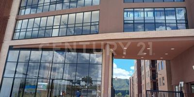 El apartamento consta de 2 habitaciones 01 estudio, cocina integral, sala comedor, sector lavado de ropas, 01 parqueadero en plataforma , Zona BBQ y amplias zonas verdes