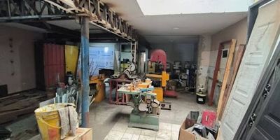 ELITE GROUP TE OFRECE BODEGA EN PEQUEÑO FORMATON EN UNA DE LAS MEJORES UBICACIONES DE MEDELLIN, CERCA A AVENIDAS PRINCIPALES, CON BUEN TRANSPORTE PUBLICO, CERCA  AL METROPLUS, LA BODEGA CUENTA CON BUENA ILUMINACION, IDEAL PARA SU EMPRESA O NEGOCIO.