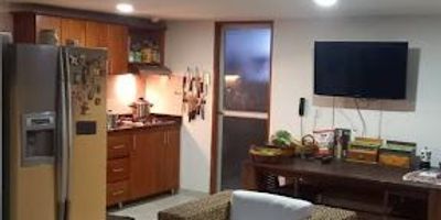  ¡Arrienda tu nuevo hogar en San Antonio, Rionegro – Antioquia! 

Vive en una de las zonas más exclusivas y tranquilas de Rionegro, con fácil acceso, excelente entorno y todo lo que necesitas para tu comodidad.

---- Características del apartamento:

3 amplias habitaciones 

2 baños modernos 

Sala y comedor con excelente iluminación 

Balcón con vista agradable 

Cocina integral equipada 

Zona de ropas independiente 

 Canon de arriendo: $2.300.000

 Ubicación: San Antonio, Rionegro – Antioquia
Un sector exclusivo, seguro y con excelente valorización.

¡Aprovecha esta oportunidad y agenda tu visita hoy mismo!