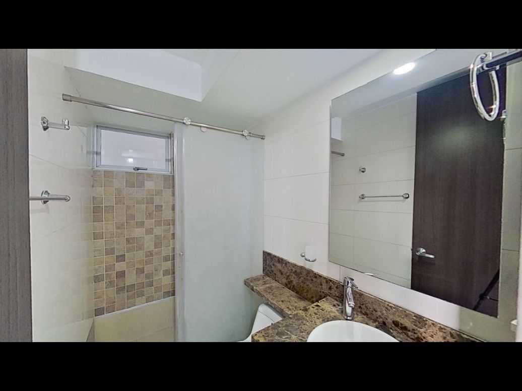 Apartamento de 3 alcobas en venta en Campo Alegre, Bogotá, 84 m² · foto 16 de 20