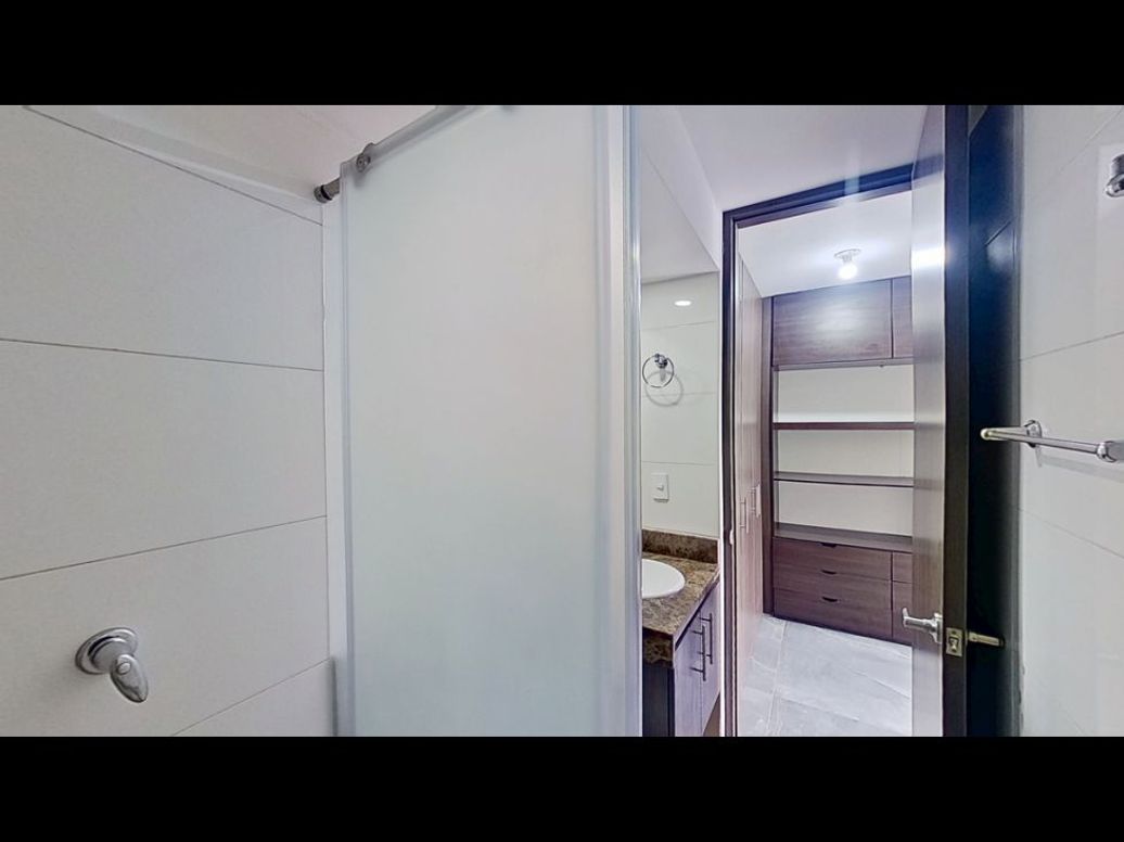 Apartamento de 3 alcobas en venta en Campo Alegre, Bogotá, 84 m² · foto 15 de 20