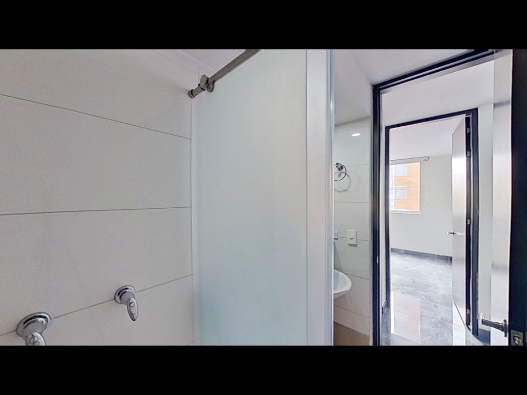Apartamento de 3 alcobas en venta en Campo Alegre, Bogotá, 84 m² · foto 14 de 20