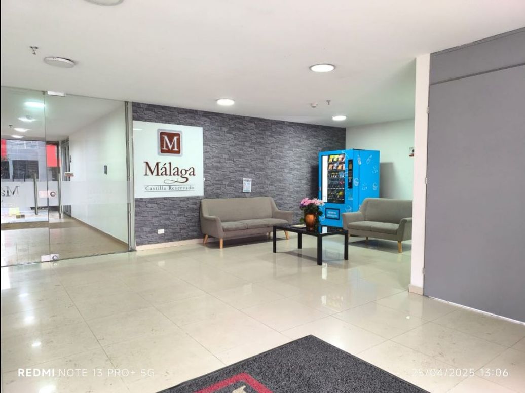 Apartamento de 3 alcobas en venta en Campo Alegre, Bogotá, 84 m² · foto 2 de 20