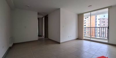 Apartamento para estrenar en el sector de OJo De Agua, Rionegro. Cuenta con 72m2 distribuidos en tres cómodas habitaciones cada una de ellas con closet, la principal con vestier y baño completo, sala comedor, zona de ropas, balcón, cocina amplia e iluminada y baño social, ademas el apartamento cuenta con parqueadero privado. Sector tranquilo y agradable, goza de una ubicación privilegiada, rodeado de un ambiente campestre, cerca de colegios, universidades, hospitales, centros comerciales y demás sitios de interés. Cómodas vías de acceso, rutas de transporte cercanos. 