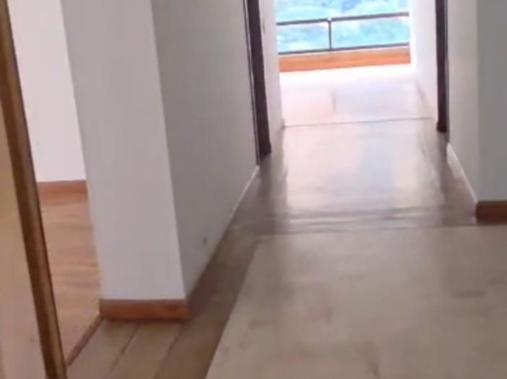 Apartamento de 4 alcobas en venta en Las Acacias, Bogotá, 247 m² · foto 7 de 20