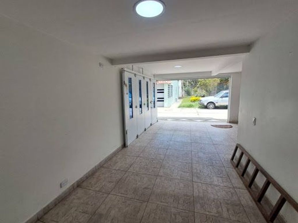 Casa de 4 alcobas en venta en El Rincón De Los Angeles, Bogotá, 200 m² · foto 3 de 20